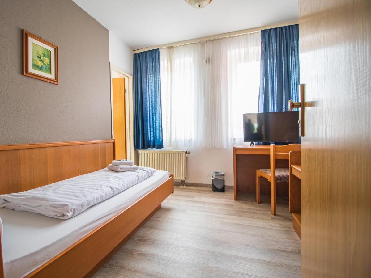 Hotel Naundorf Teuchern Εξωτερικό φωτογραφία